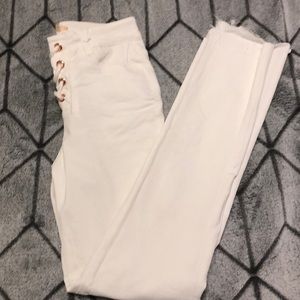 White skinny jeans/jeggings